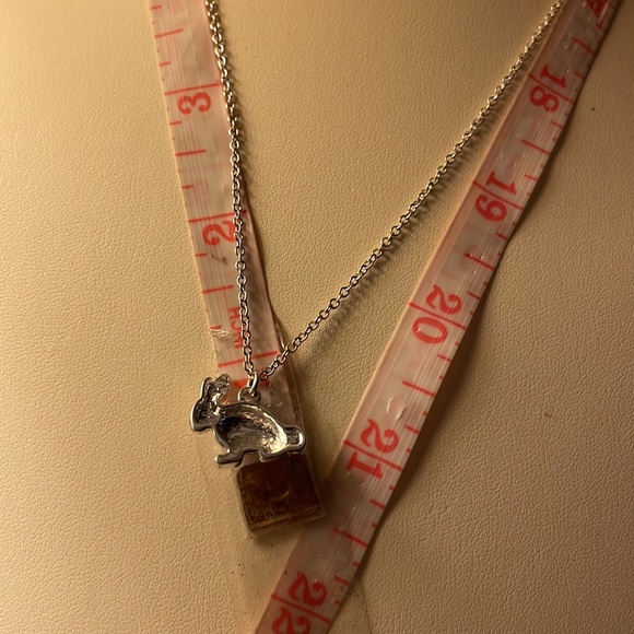 Silver with white & pink rhinestones S.A.Q Avon bunny necklace - Picture 8 of 8